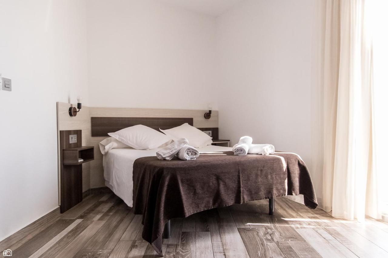 Meson Hostal La Cabana Медельин Экстерьер фото