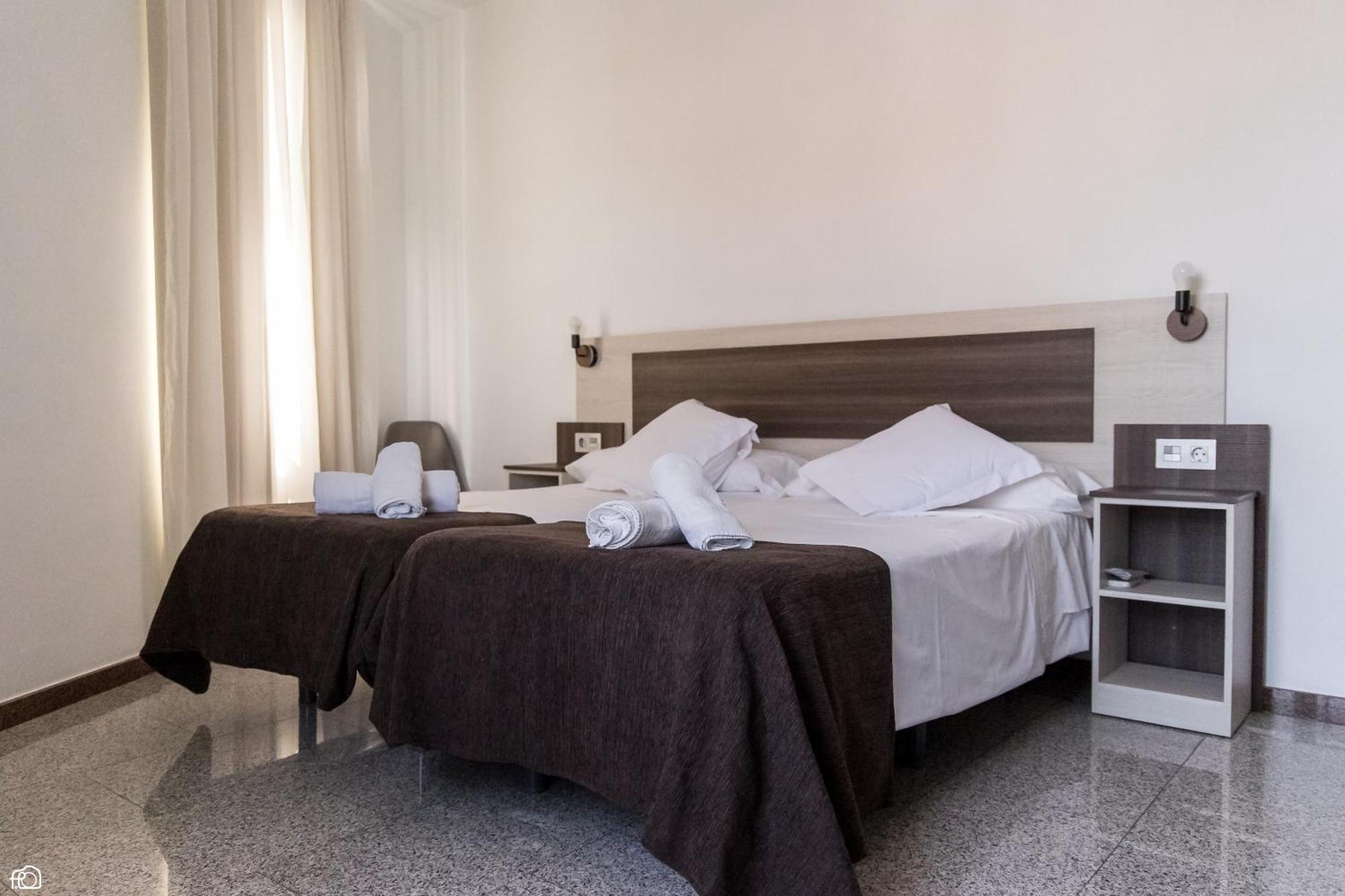 Meson Hostal La Cabana Медельин Экстерьер фото