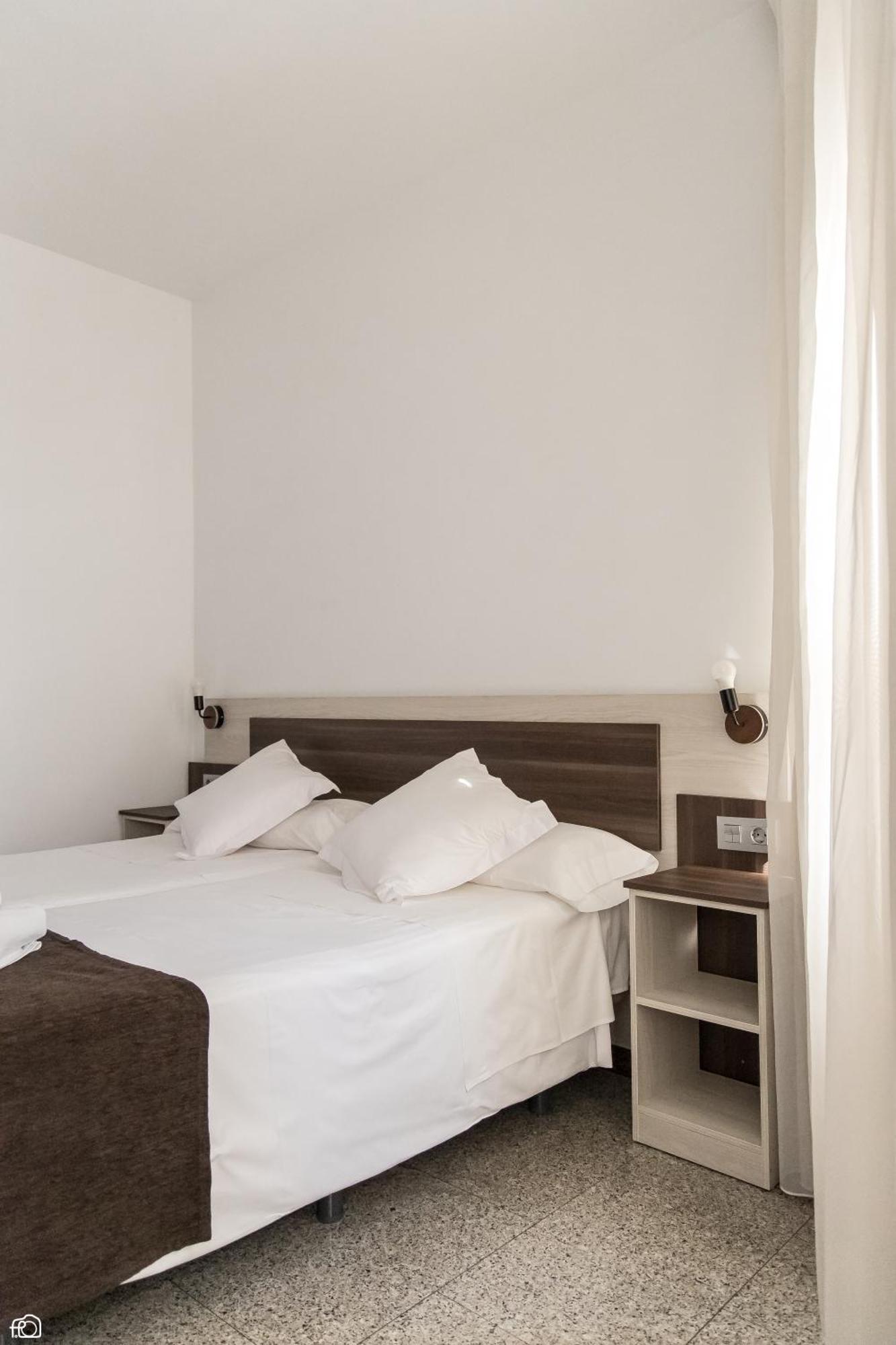 Meson Hostal La Cabana Медельин Экстерьер фото